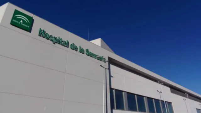 Las asociaciones de la prensa de Andalucía piden anular una convocatoria del Hospital de la Serranía de Ronda por invadir funciones periodísticas