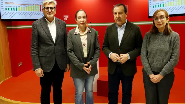 El PSOE alerta de que más de 8.000 personas esperan atención a la dependencia en Málaga