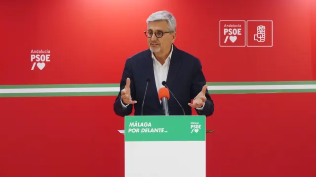 Exigen a Juanma Moreno que «deje de hacer trampas en periodo electoral»