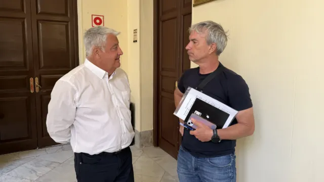Salvador Trujillo y el Sindicato de Bomberos denuncian que Málaga tiene la mitad de los efectivos necesarios