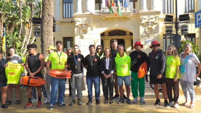 Piden al Ayuntamiento una solución al conflicto con los socorristas por el preocupante peligro en las playas de Málaga