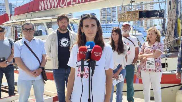 El velero Astral de Open Arms hace escala en Málaga dentro de la campaña solidaria “Rumbo a Cuba”