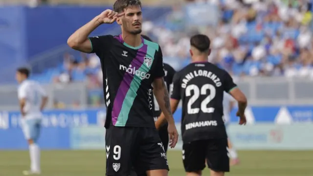 0-2: El Málaga hace los deberes en Zaragoza y ya es equipo de playoff