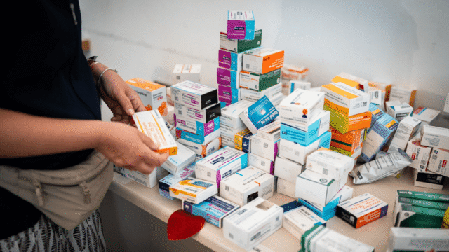 La campaña de recogida de material sanitario en el Centro Municipal de Recursos Participativos para los damnificados por los terremotos en Venezuela…