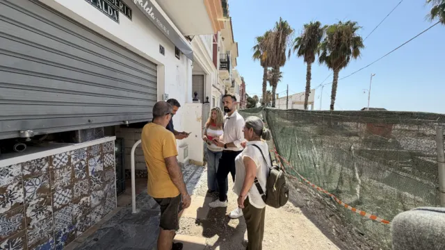 Descontrol y retrasos en las obras del paseo marítimo en Pedregalejo: el PSOE exige ayudas económicas para los hosteleros afectados