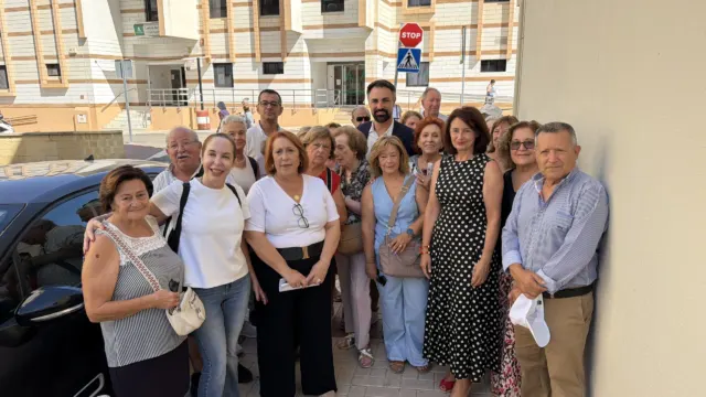 El PSOE acusa a Moreno Bonilla de “desmantelar” la sanidad pública tras cerrar por las tardes 20 de los 27 centros de salud en verano en la ciudad…