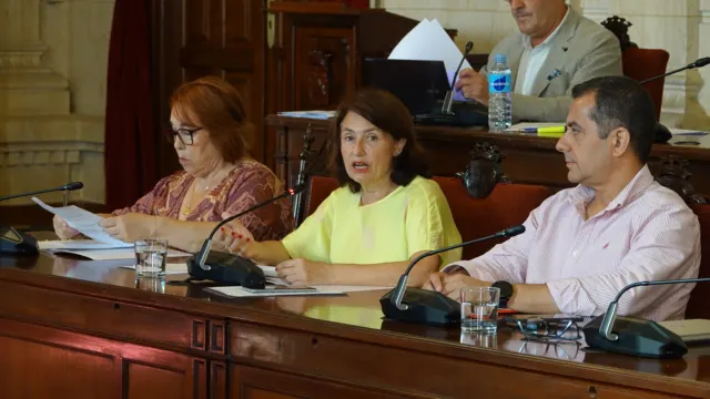 Reclaman soluciones habitacionales para las familias vulnerables que viven en autocaravanas