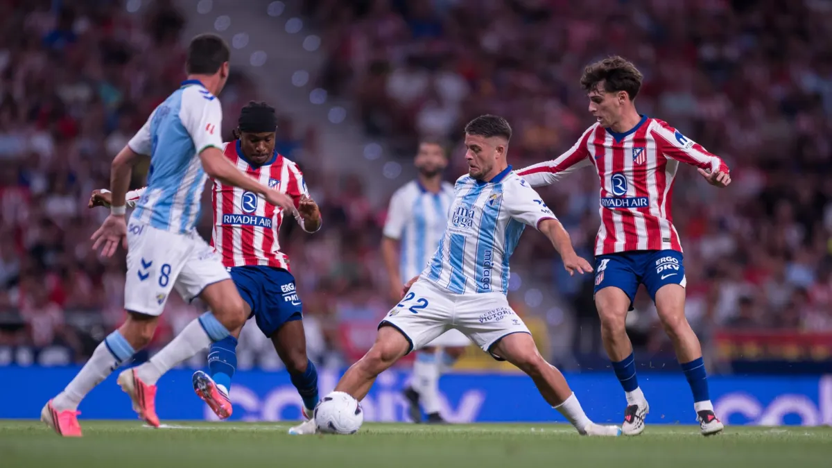 2-0: El Málaga resiste pero acaba cayendo ante el Atlético en su regreso a Primera División