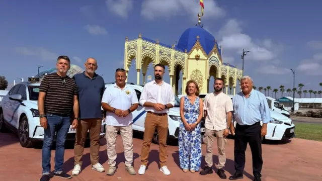 Exigen al Ayuntamiento que garantice el cumplimiento de la normativa de las VTC durante la Feria de Málaga