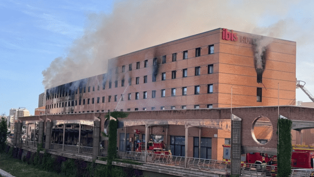 El túnel de Pasillo de Guimbarda mantendrá un carril abierto durante la demolición del antiguo Hotel Ibis