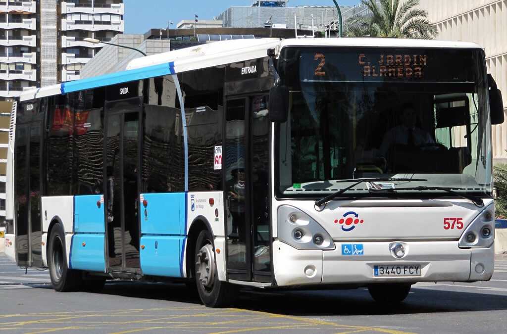 Exigen a la Junta una apuesta decidida por el transporte público interurbano para afrontar los problemas de movilidad en Málaga