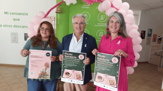 La AECC de Benalmádena presenta las actividades del Mes de Sensibilización sobre el Cáncer de Mama