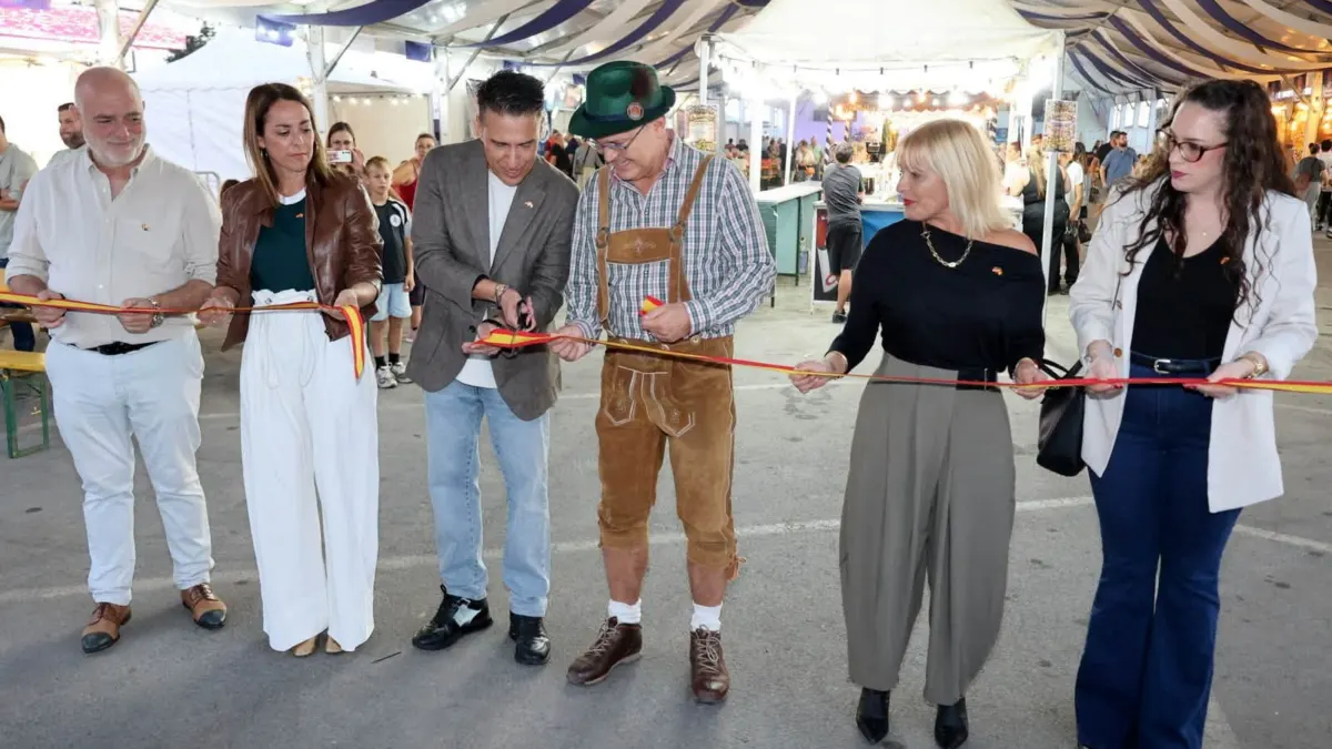 Torrox arranca su Oktoberfest rindiendo homenaje a medio siglo de convivencia e integración con la comunidad alemana