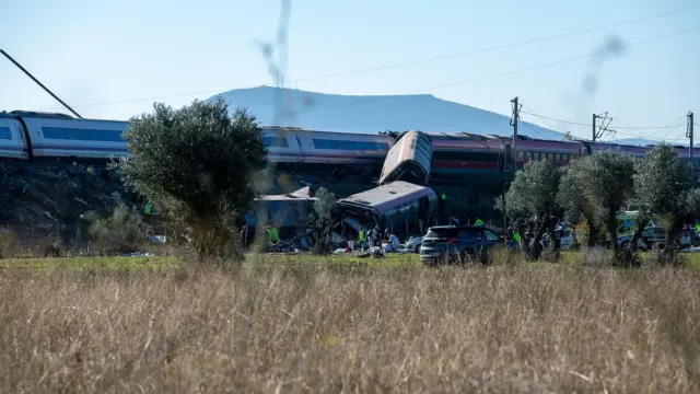 Tragedia en las vías de Toledo: el choque de dos trenes deja víctimas mortales y paraliza los trayectos hacia el sur