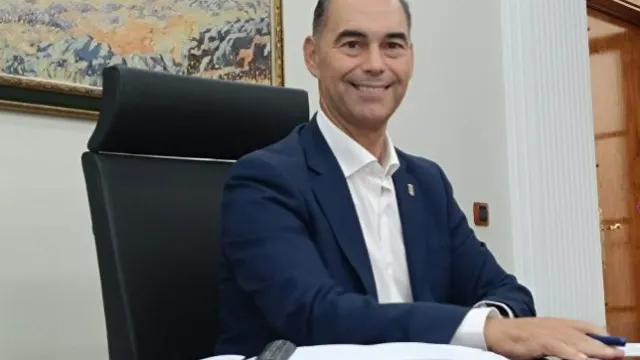 jUAN aNTONIO Lara